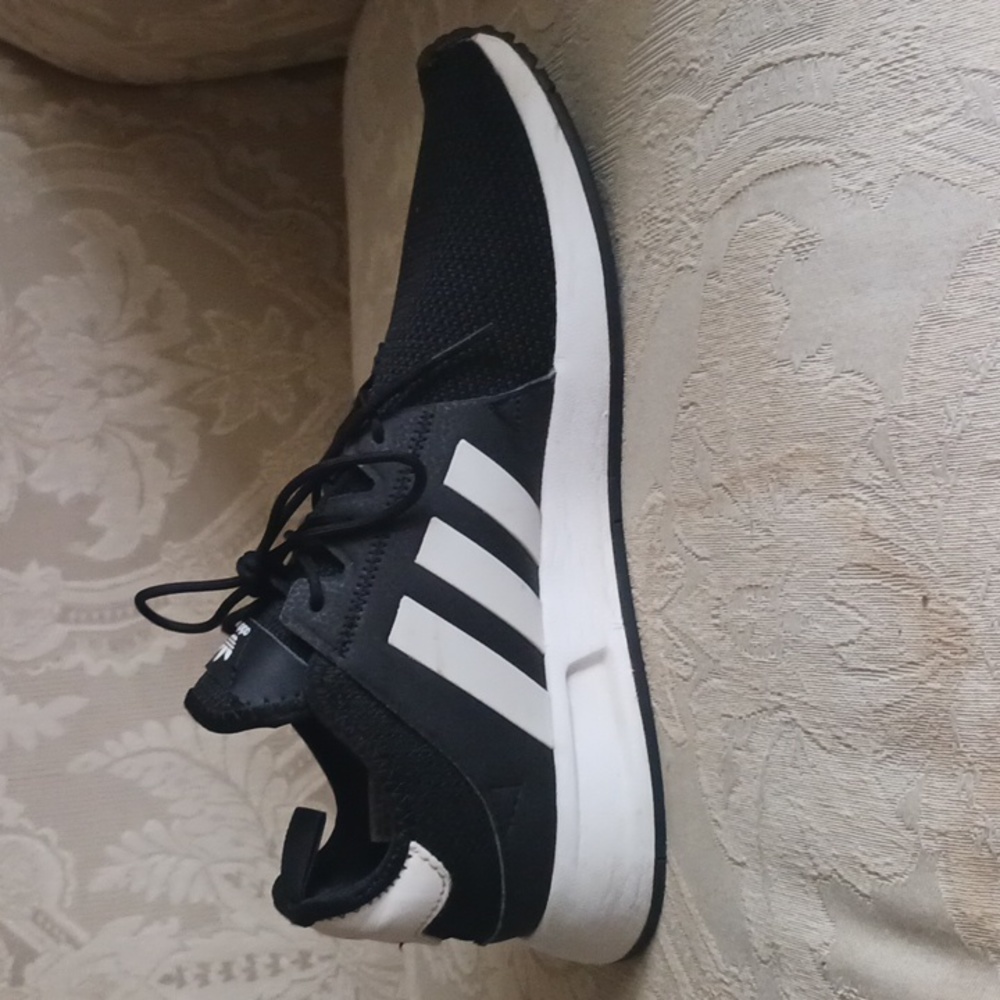 mens black and white adidas